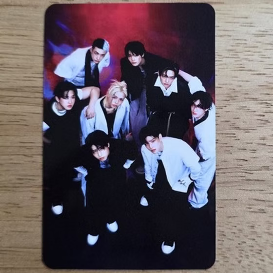 Stray Kids 4th Full Album KARMA Applemusic / MAKESTAR POB Group Photocard