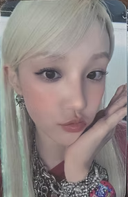 YUQI (I-DLE) 1st single album MOTIVATION Musicplant POB Photocard