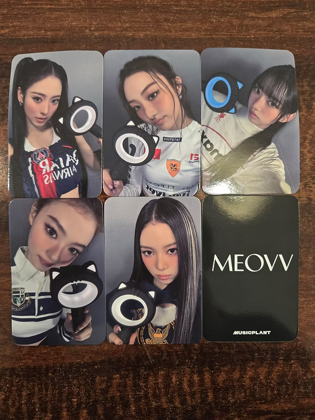 MEOVV Official Light Stick POB Photocard