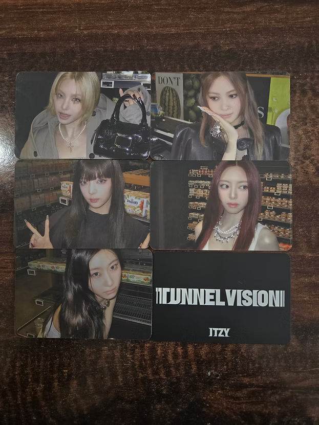 ITZY TUNNEL VISION Applemusic / Musicplant / Soundwave POB GIFT Photocard