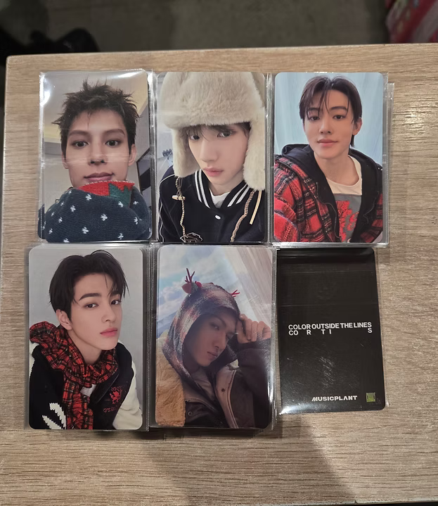CORTIS COLOR OUTSIDE THE LINES Musicplant POB Photocard