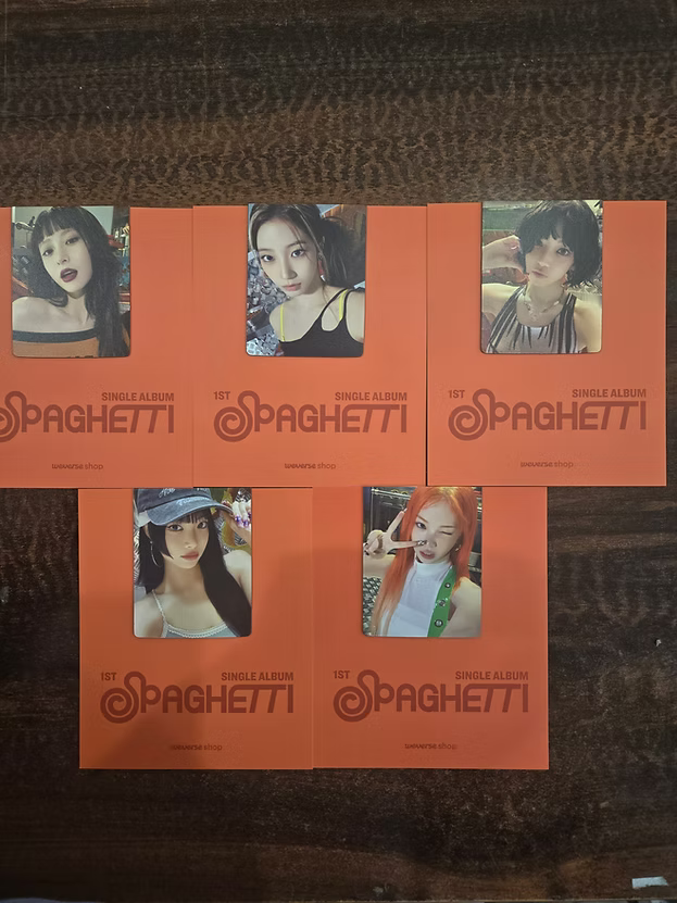 LE SSERAFIM SPAGHETTI Weverseshop POB Bookmark Set (5 Members)