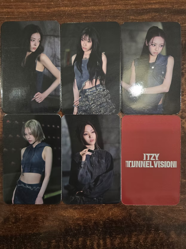 ITZY TUNNEL VISION Applemusic / Musicplant / Soundwave POB GIFT Photocard